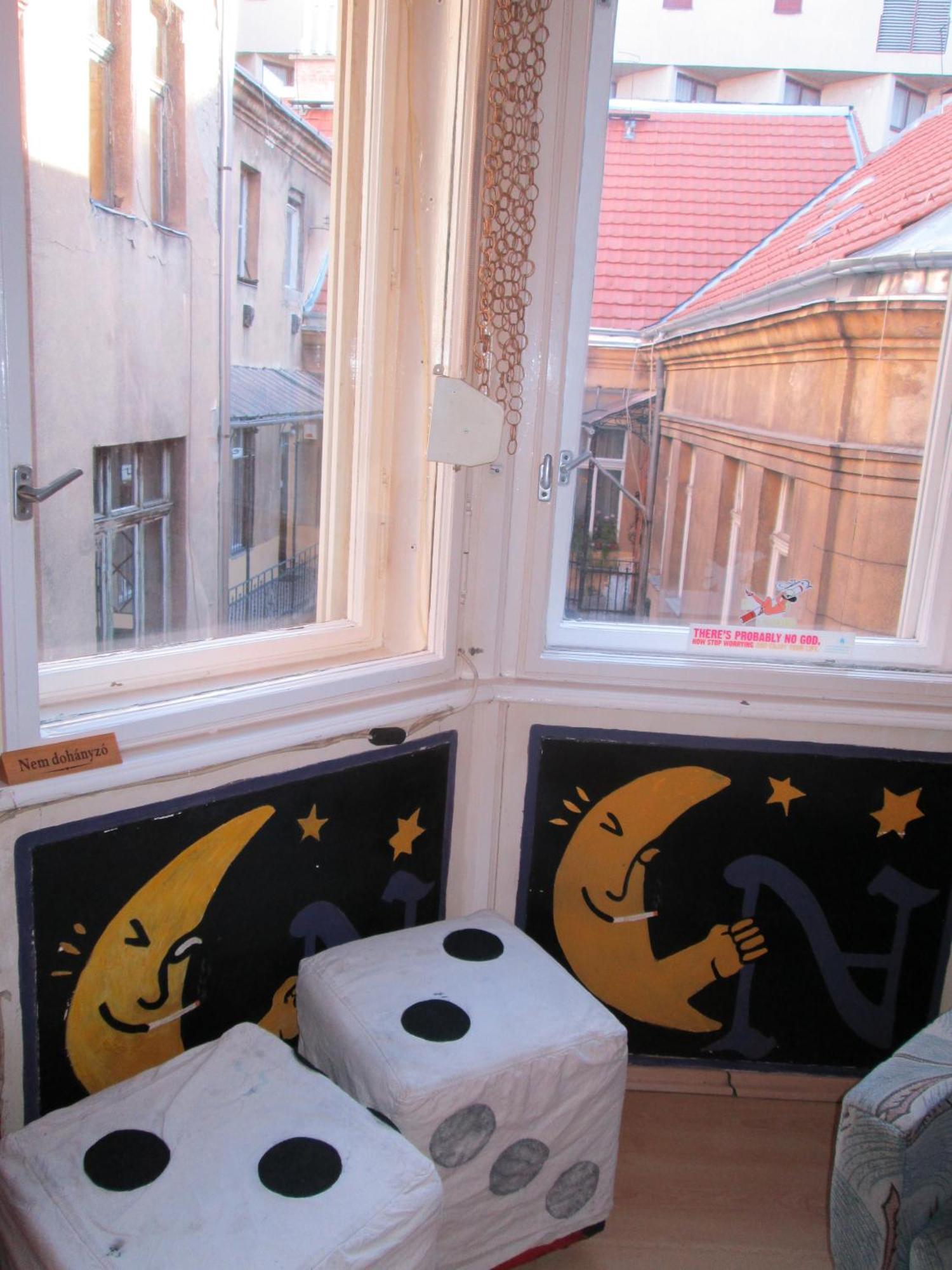 Carpe Noctem Hostel Boedapest Buitenkant foto
